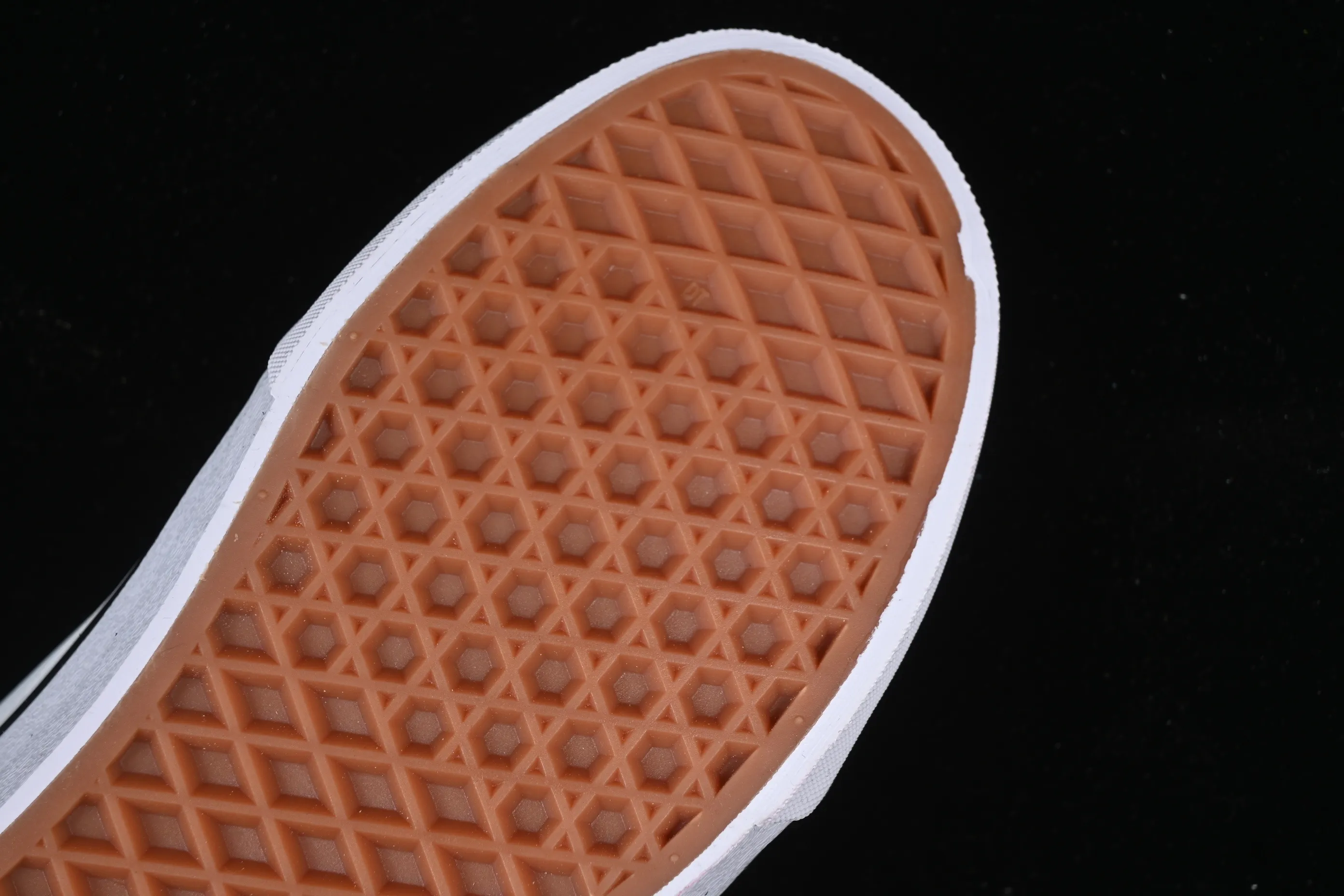 All categories Vans Vans series Vans Low Vans low-top Vans Knu Skool Comfortable and fashionable non-slip wear-resistant low-top casual bread shoes VN000CS0239
